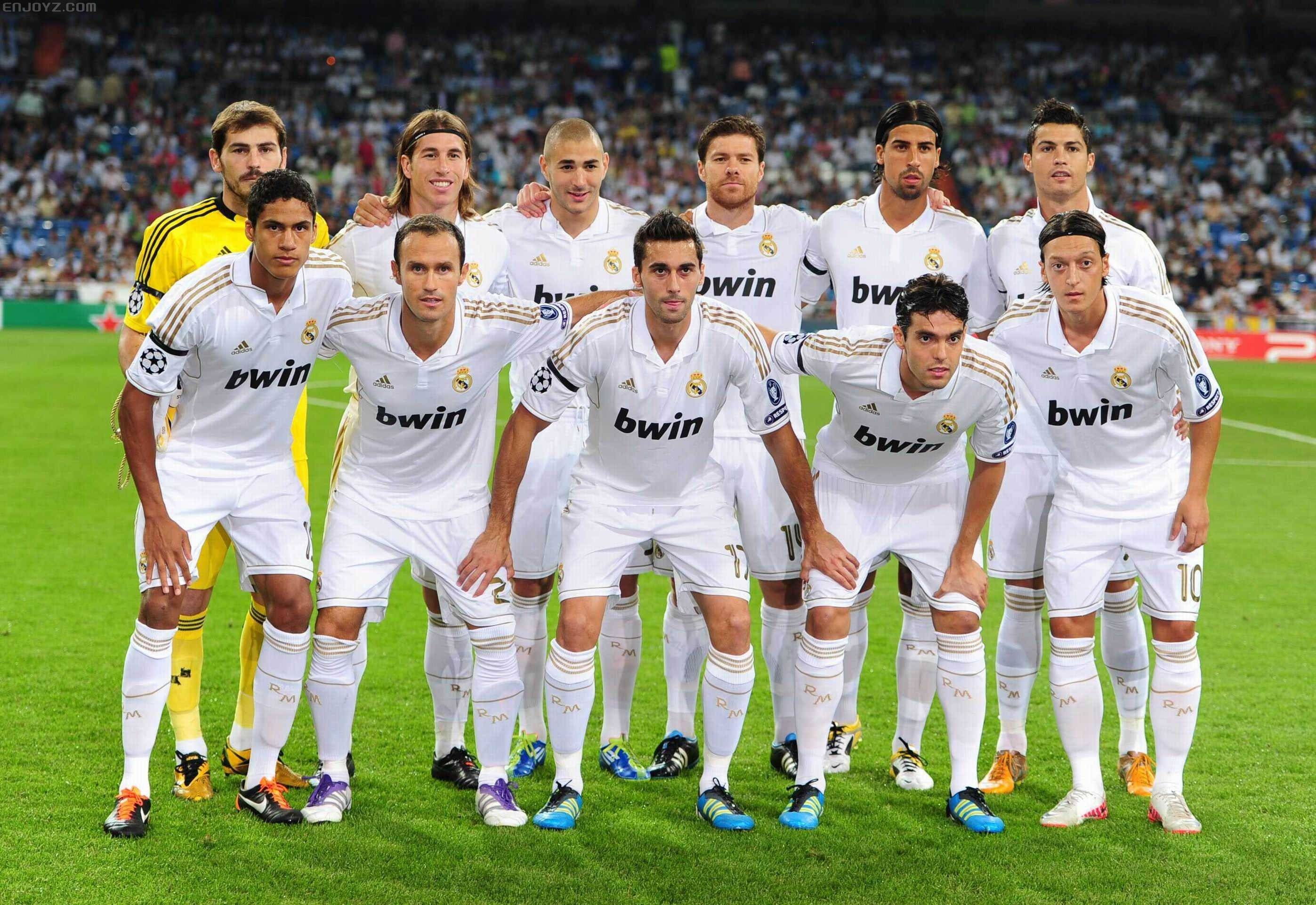 比肩传奇，姆巴佩成皇马队史第四位欧冠上演大四喜的球员（姆巴佩比肩名宿，成皇马史上第4位欧冠单场四球先生）