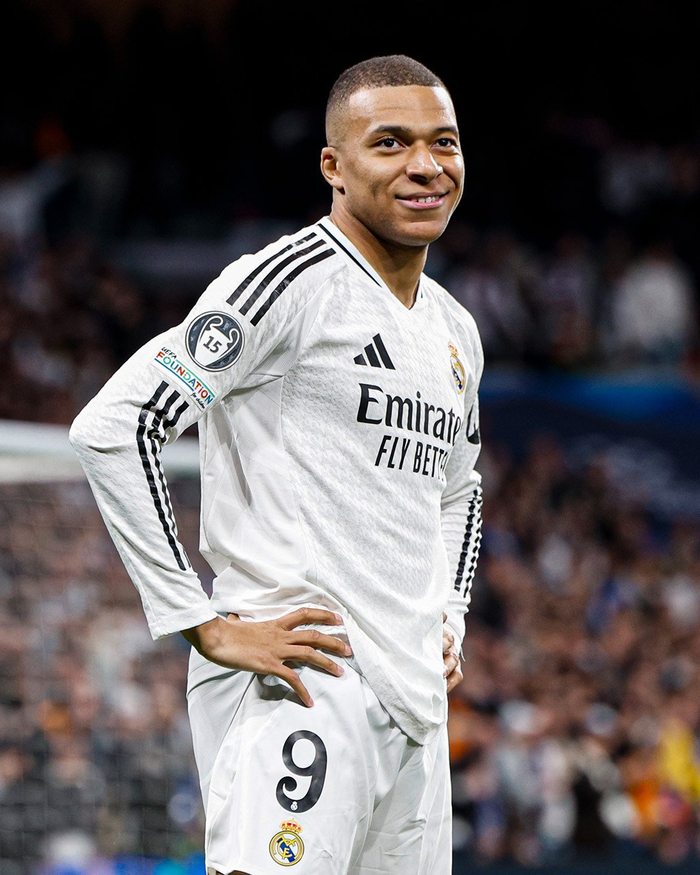 托蒂：斯帕莱蒂是一位优秀的教练；我们还没有谈过曾经的不快