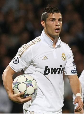 意媒：尤文关注里尔18岁中场布阿迪，若身价合理他们将会行动