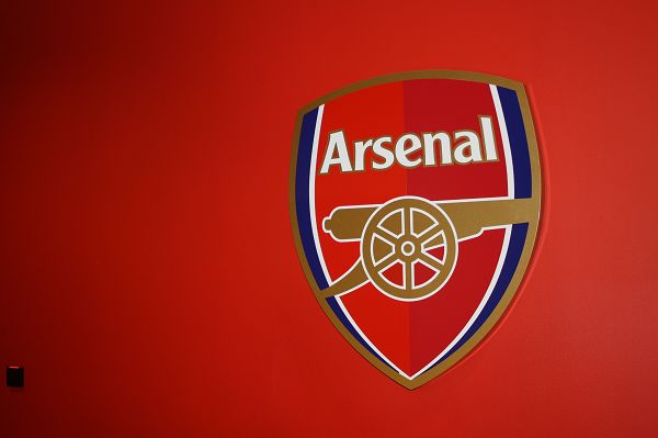 斯内德：葡萄牙比阿根廷更强，C罗比梅西更有希望登顶美加墨（斯内德：葡萄牙强过阿根廷，C罗比梅西更有望登顶美加墨）