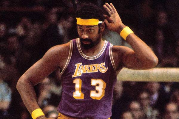 图片报：阿德耶米妻子希望他能选择一个欧洲大城市作为下一站（图片报：阿德耶米妻子盼他将下一站选在欧洲大都市）