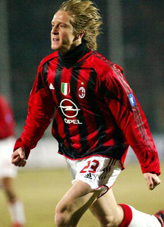 凯恩：点球前我确实碰到了对手的脸；拜仁之前杯赛成绩不理想