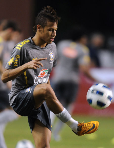 拉米罗：球队集体层面有进步，夺冠为艰难的一年画上圆满句号