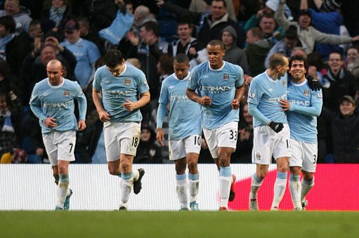 记者：拜仁和于帕梅卡诺基本谈妥新合同，只差解约金条款（记者：拜仁与于帕梅卡诺新合同基本谈妥，解约金条款尚待敲定）