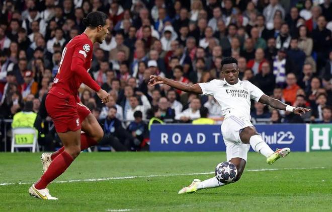 阿德耶米声明：一时轻率购买盲盒买到了武器，对此感到很抱歉（阿德耶米致歉：冲动购盲盒意外抽到武器）