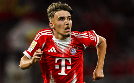 托尼：相较劳塔罗我更喜欢图拉姆，后者是意甲最强的中锋（托尼：我更看好图拉姆而非劳塔罗，他是当今意甲最强中锋）