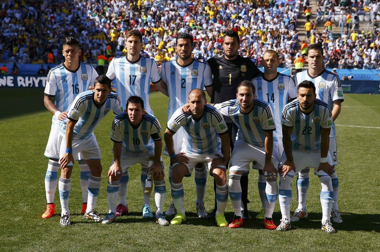 巴斯托尼：最难防的对手是亚马尔；属于皮奥的时代一定会到来