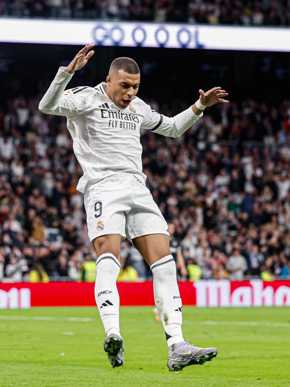 安德烈亚·贝尔塔再次获胜，阿森纳宣布双重签约