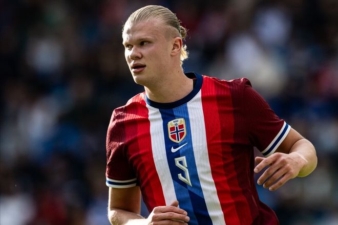 世界杯三个东道主墨加美依次被分至ABD三组，不用参与抽签