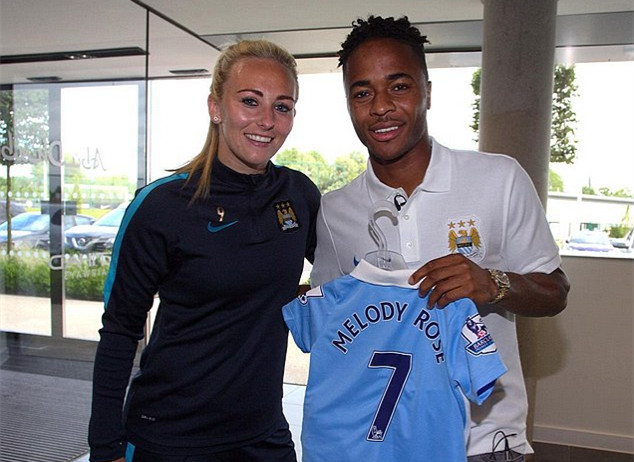 2胜1平，曼联夺得2025年英超夏季赛冠军（曼联以2胜1平战绩问鼎2025英超夏季赛）