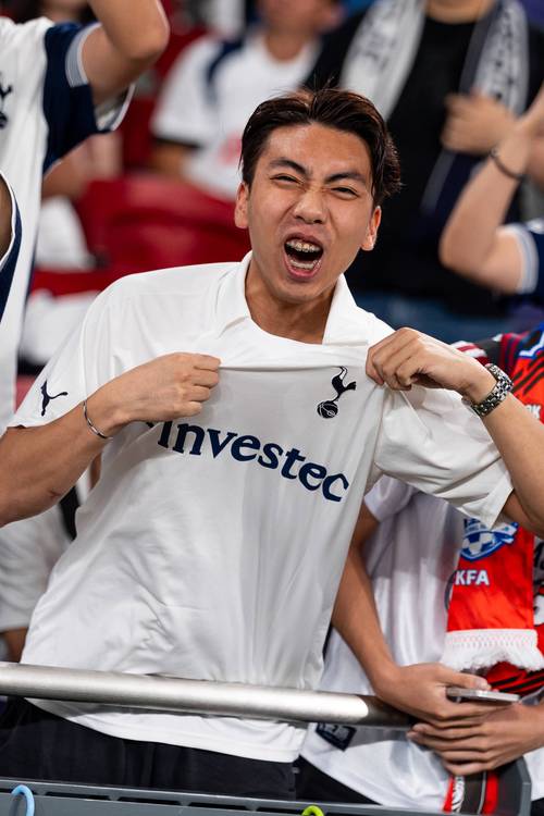 亚马尔点射 巴萨5-3贝蒂斯迎西甲6连胜（亚马尔点球建功，巴萨5-3力克贝蒂斯豪取西甲六连胜）